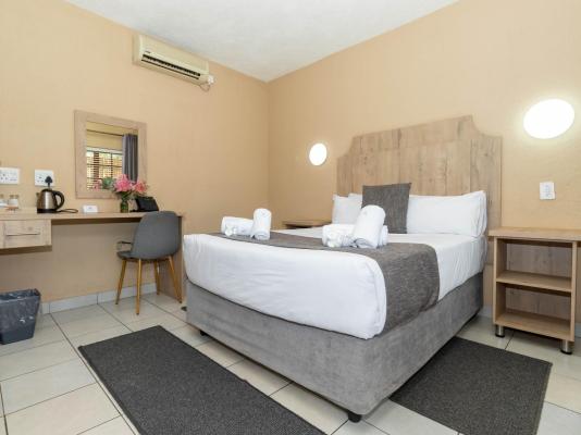 Room image 2