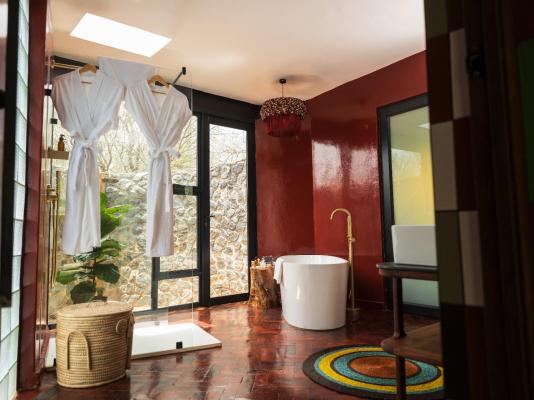 Mbazo & Dzombo Safaris - 262280