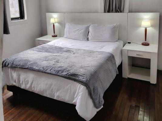 Room image 8