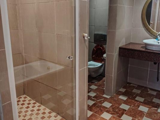 Room image 30