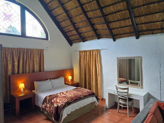 Room image 35