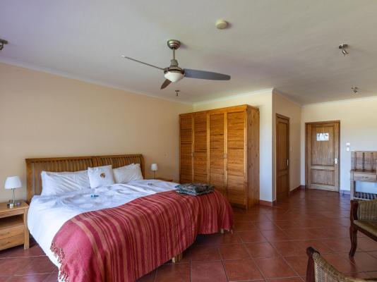 Room image 5