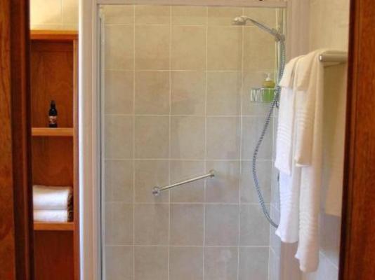 Room image 1