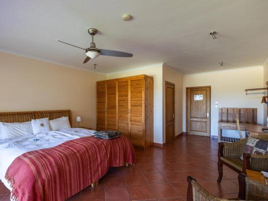 Room image 5