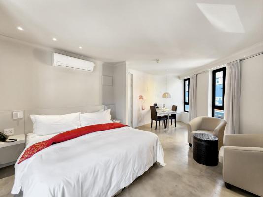 Room image 1