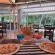 B Cubed Lodge and Restaurant - Dining area