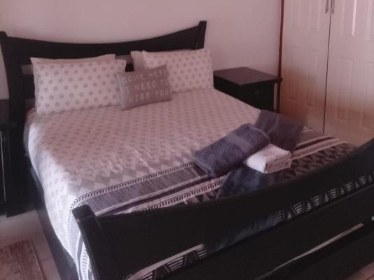 Room image 4
