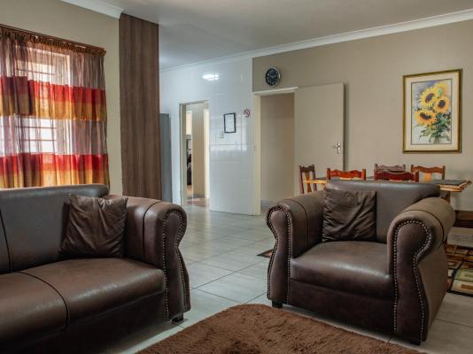 Room image 5