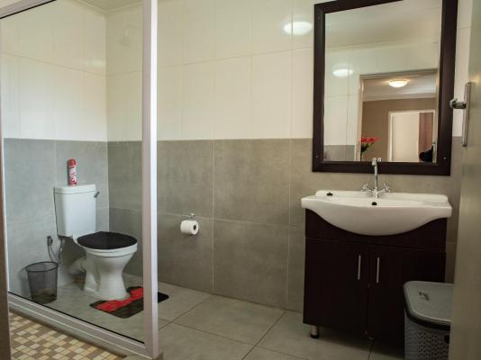 Room image 1