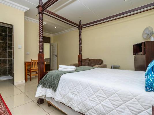 Whales Way Lodge - 263615