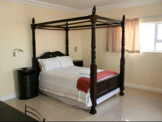 Whales Way Lodge - 263621