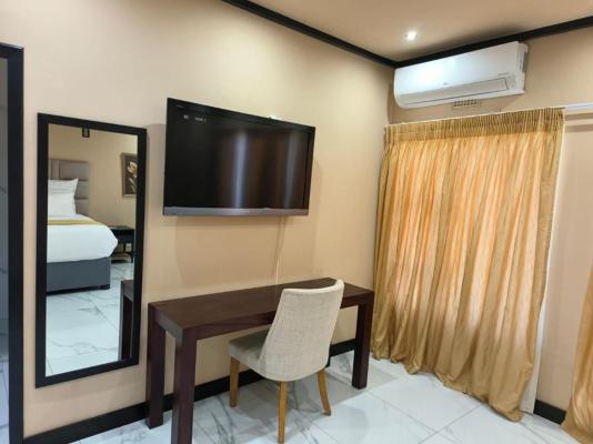 Room image 7