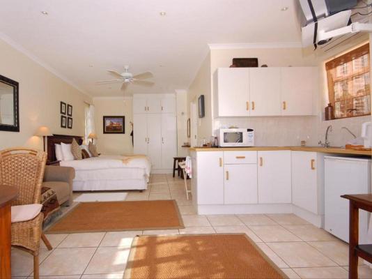 Anchorage Guesthouse - 263735