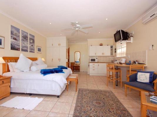 Anchorage Guesthouse - 263741