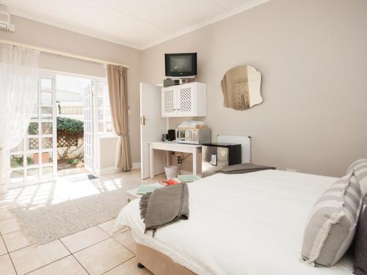 Anchorage Guesthouse - 263751