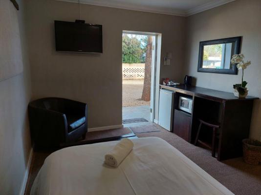 Room image 5