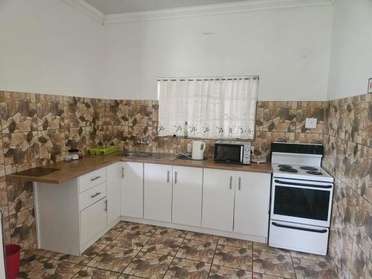 Room image 4
