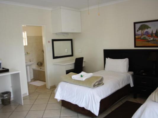 Room image 2
