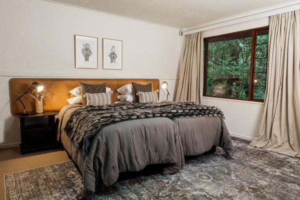 Room image 6