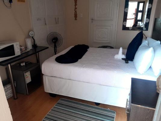 Room image 2