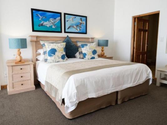 Room image 3