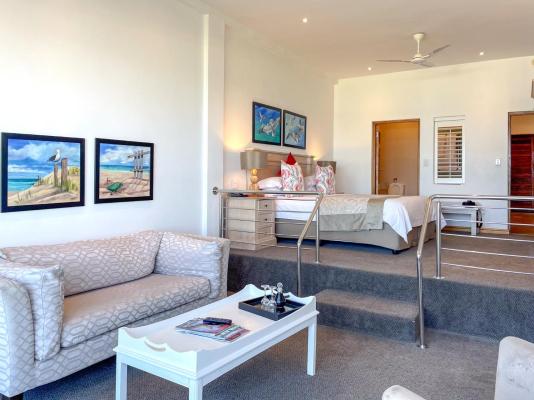 Room image 4
