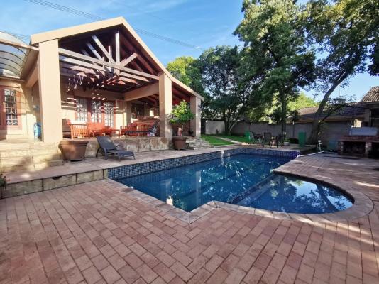 Paulshof Guesthouse and Apartments - 265288