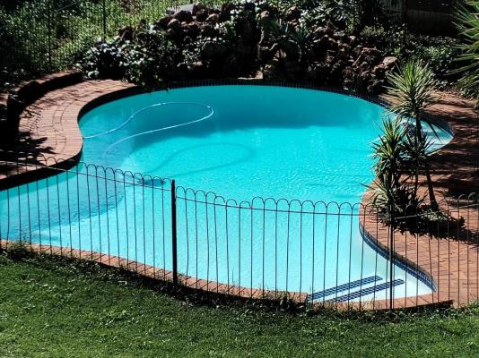 Paulshof Guesthouse and Apartments - 265294