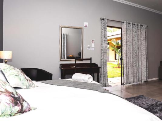 Room image 5