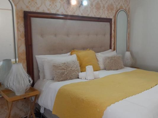 Room image 10
