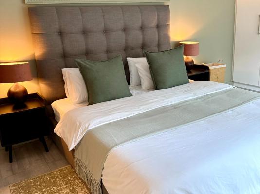 Room image 3