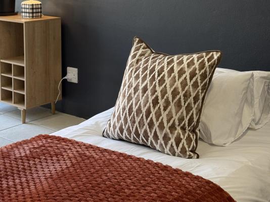 Room image 11