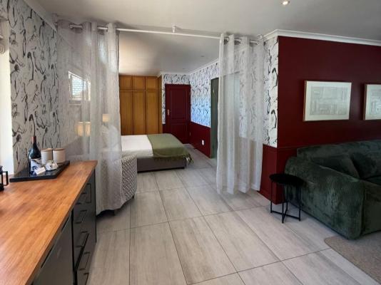 Room image 5