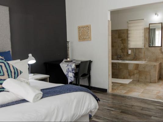 Room image 2