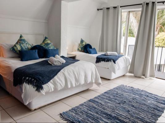 Room image 3