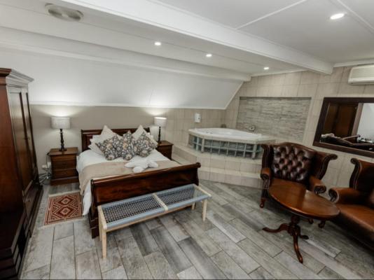 Room image 3
