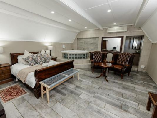 Room image 4