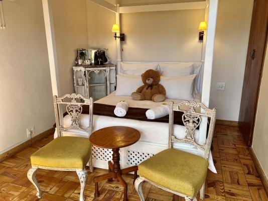 Room image 6