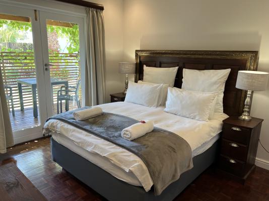 Room image 8