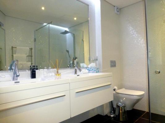 Room image 2