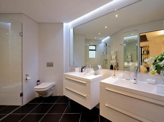 Room image 3