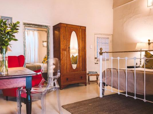Room image 4