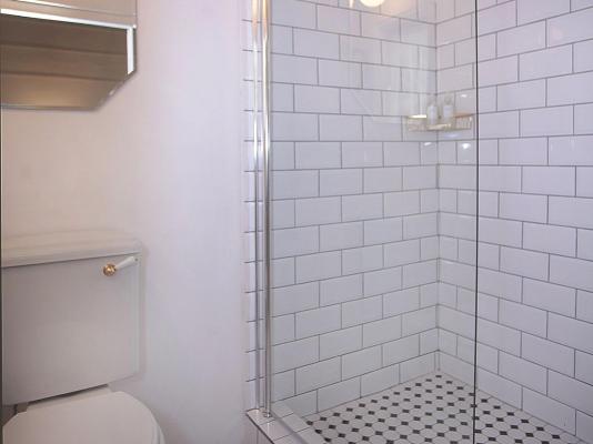 Room image 1
