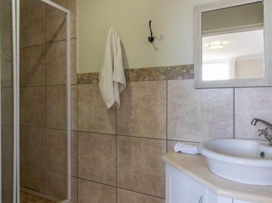 Room image 1