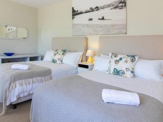 Room image 4