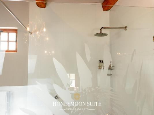 Room image 1