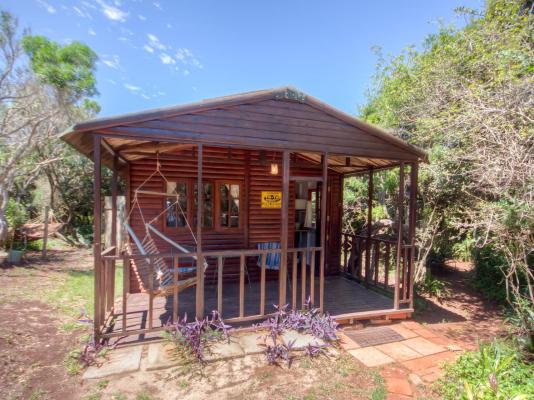 Woodlands Cottages & Camping - 267498