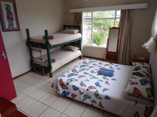 Room image 4