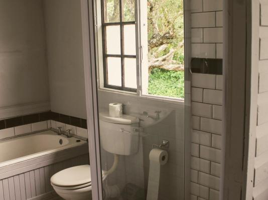 Room image 3