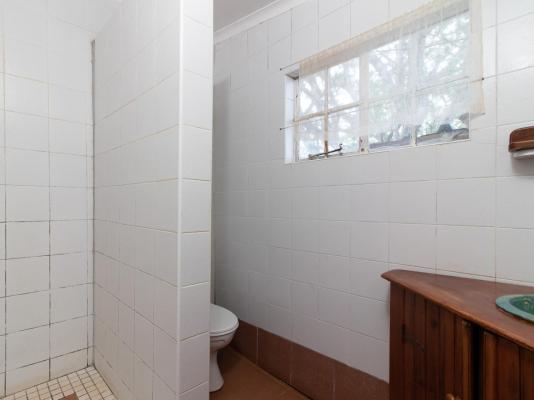 Woodlands Cottages & Camping - 267573